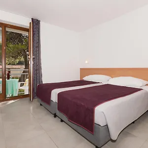 3* Semesteranläggning (resort) Maistra Select Rubin